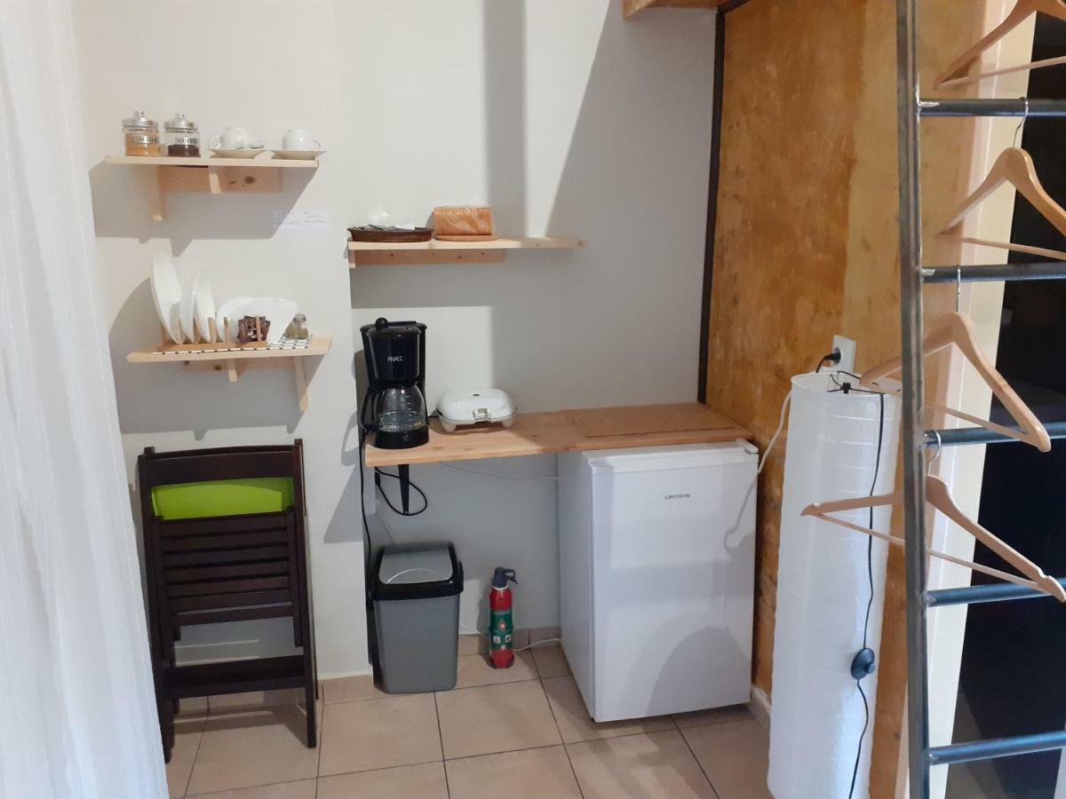 17 Flats And Roof Garden Apartment Атина Екстериор снимка